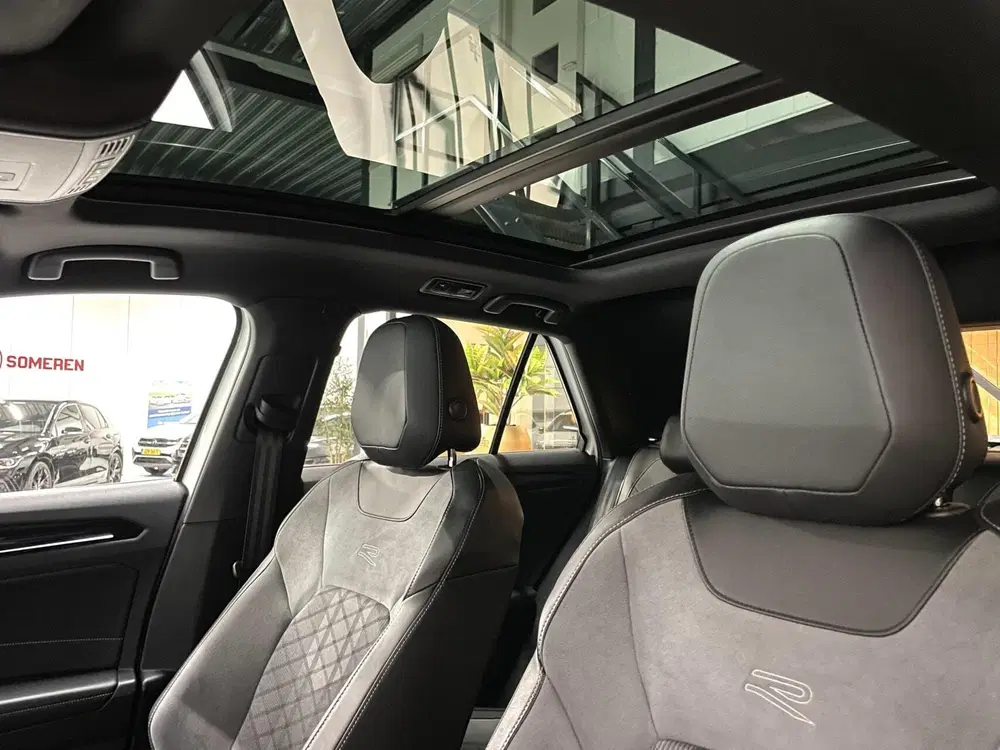 Volkswagen T-Roc 1.5 TSI R-Line uit 2022, foto 7