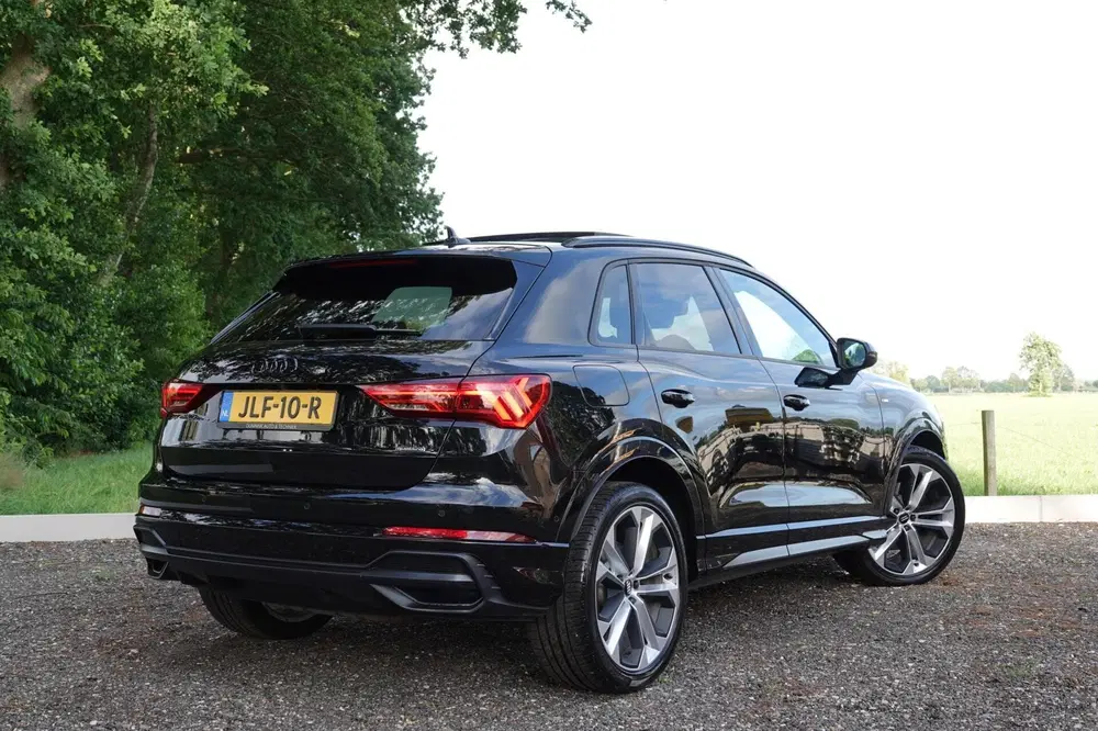 Audi Q3 40 TFSI Quattro S-Line PANO STANDKACHEL CA uit 2019, foto 2