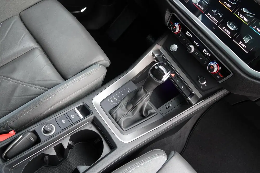 Audi Q3 40 TFSI Quattro S-Line PANO STANDKACHEL CA uit 2019, foto 5