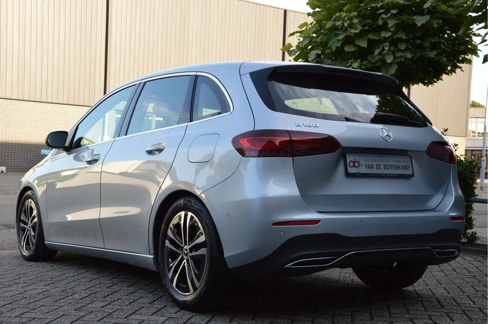 Mercedes-Benz B-Klasse 180 Business Line AUTOMAAT uit 2024, foto 10