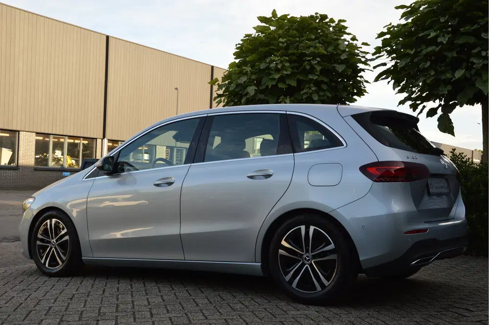 Mercedes-Benz B-Klasse 180 Business Line AUTOMAAT uit 2024, foto 9