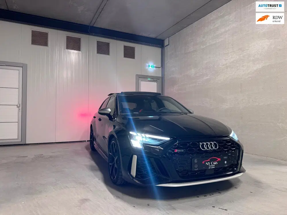 Audi RS3 2.5 TFSI Quattro Pano uit 2022