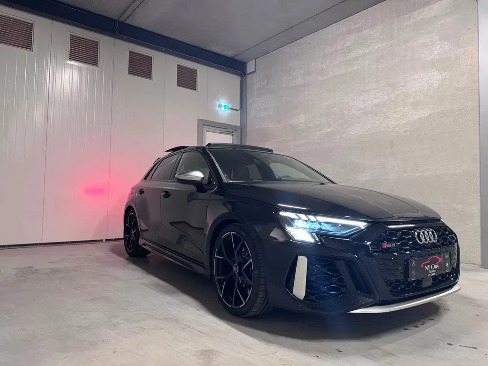 Audi RS3 2.5 TFSI Quattro Pano uit 2022, foto 3