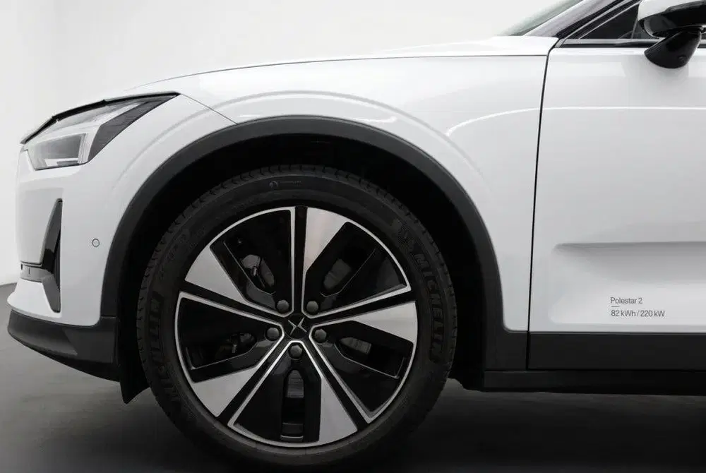 Polestar 2 Long Range Single Motor 82kWh 94 uit 2024, foto 11
