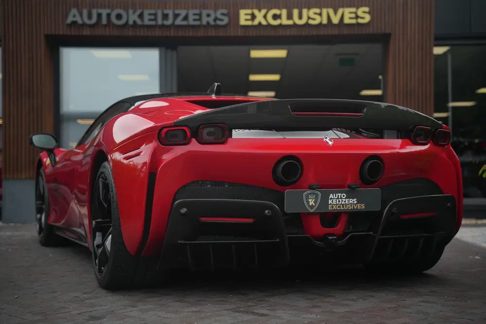 Ferrari SF90 Stradale 4.0 V8 Assetto Fiorano Fiorano Pack Ca uit 2022, foto 7