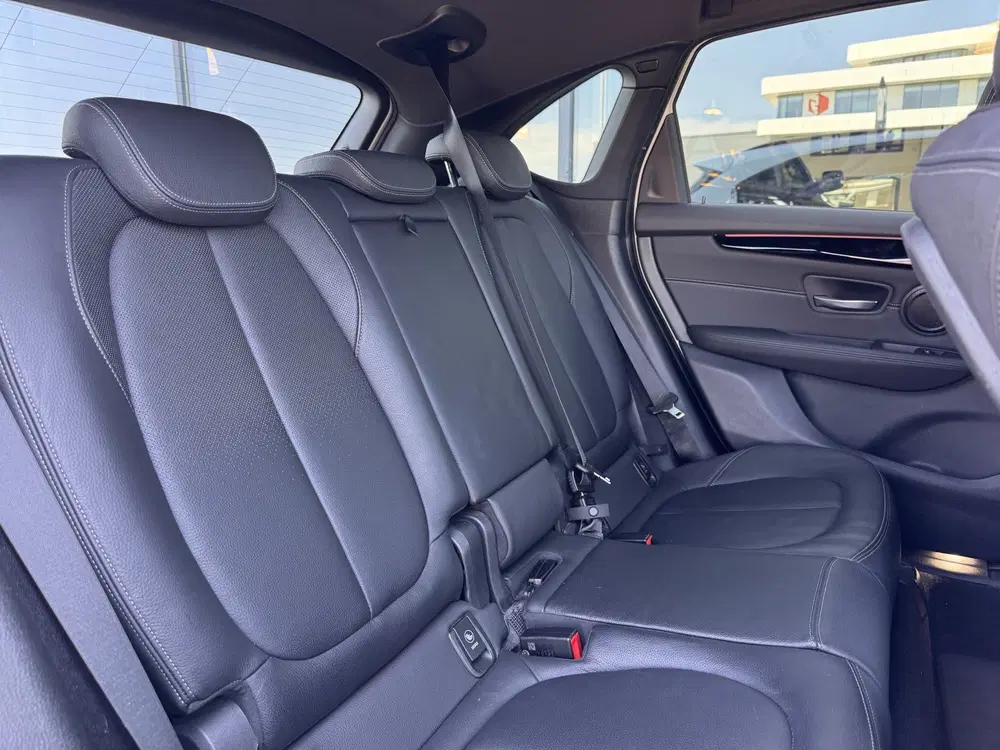 BMW 2-serie Executive Sport Line uit 2019, foto 12