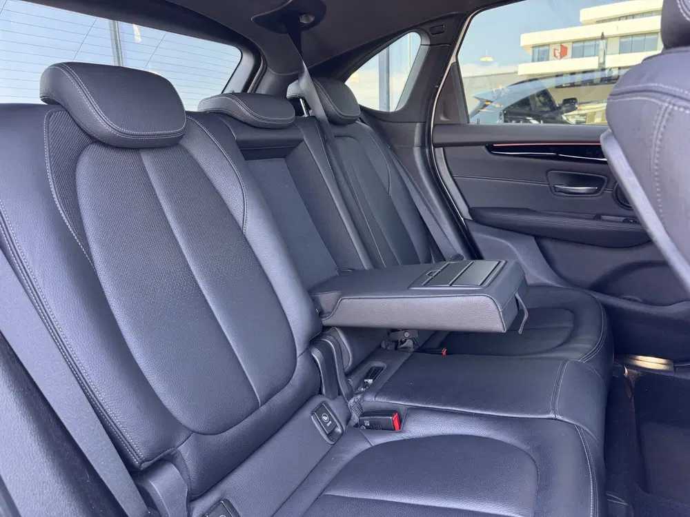 BMW 2-serie Executive Sport Line uit 2019, foto 13