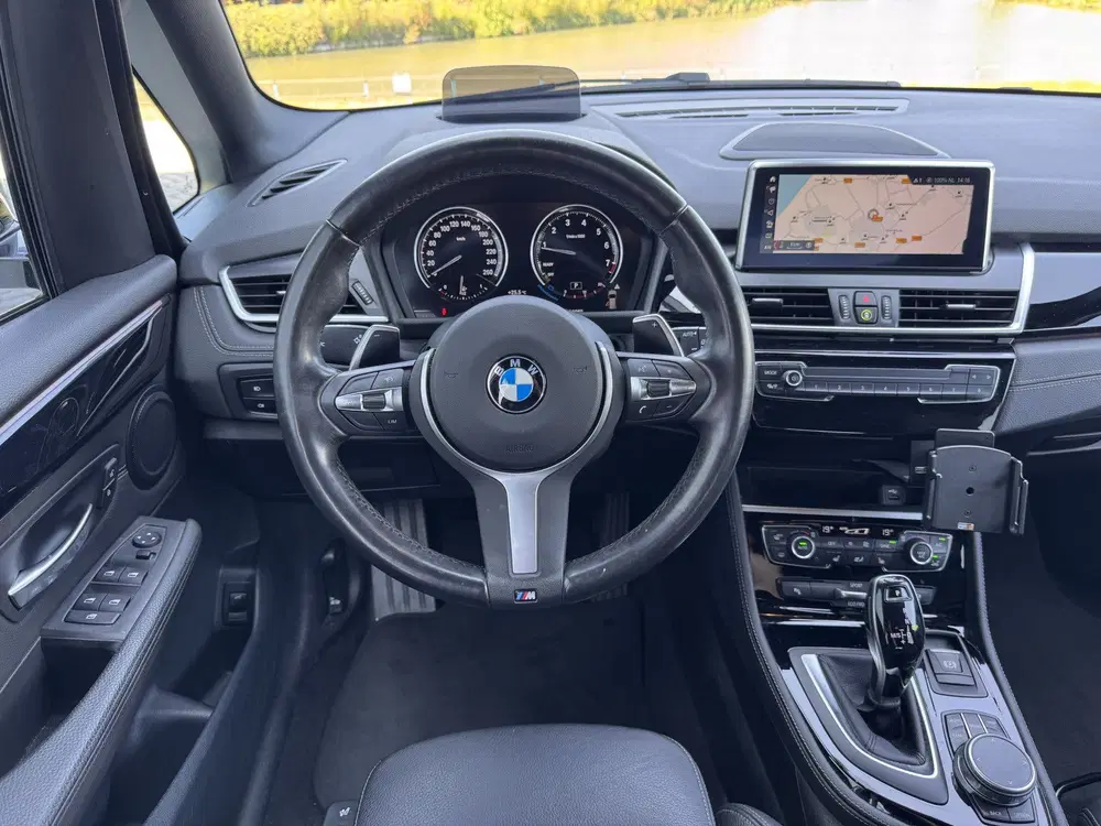 BMW 2-serie Executive Sport Line uit 2019, foto 3
