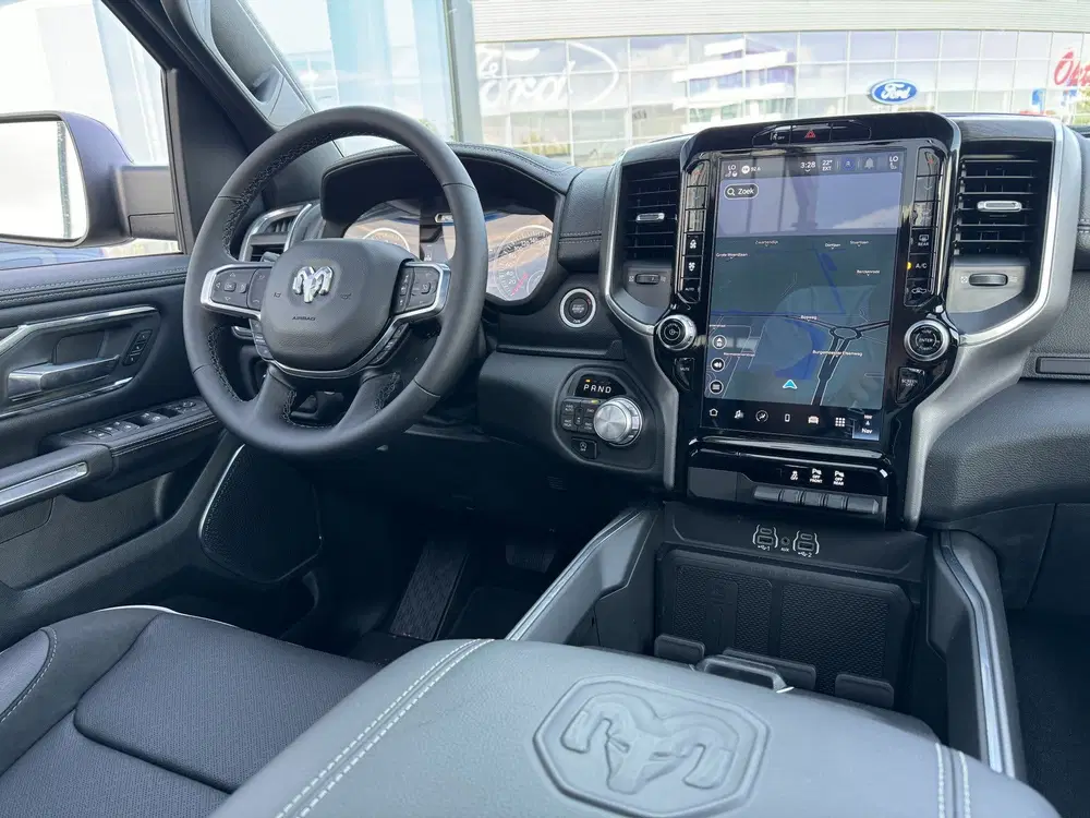 Dodge RAM Laramie Sport 425 PK uit 2025, foto 11