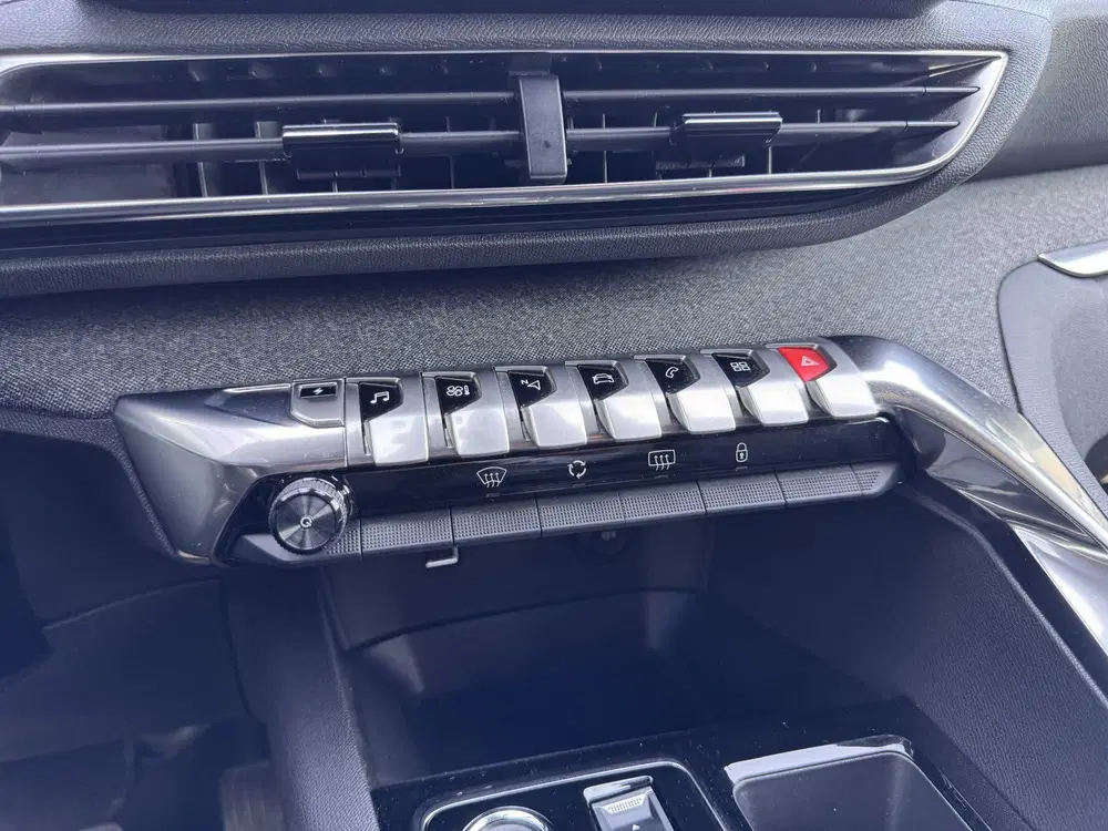 Peugeot 3008 1.6 HYbrid 225 Allure Pack uit 2023, foto 12