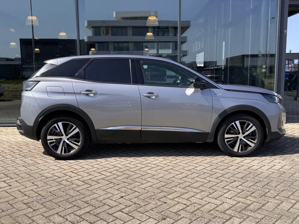 Peugeot 3008 1.6 HYbrid 225 Allure Pack uit 2023, foto 5