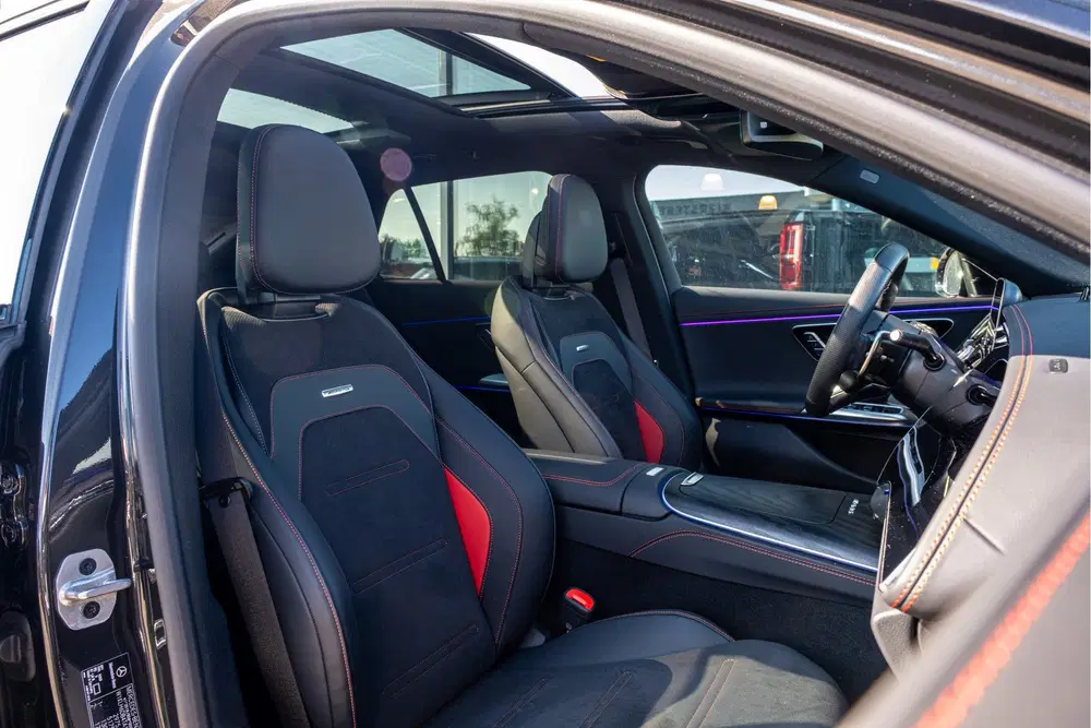 Mercedes-Benz E-Klasse AMG E 53 4MATIC+ uit 2025, foto 13