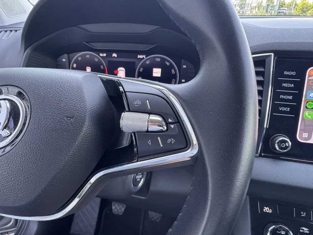 Skoda Karoq 1.5 TSI ACT Business Edition uit 2023, foto 14