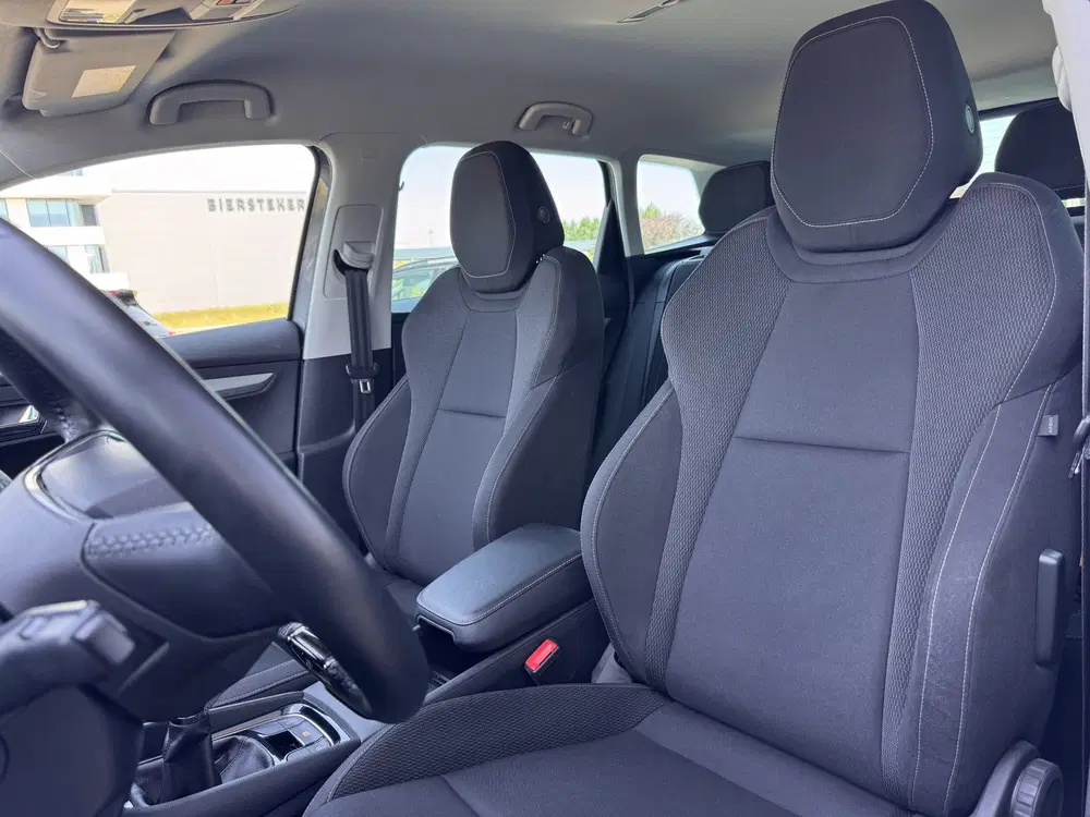Skoda Karoq 1.5 TSI ACT Business Edition uit 2023, foto 8