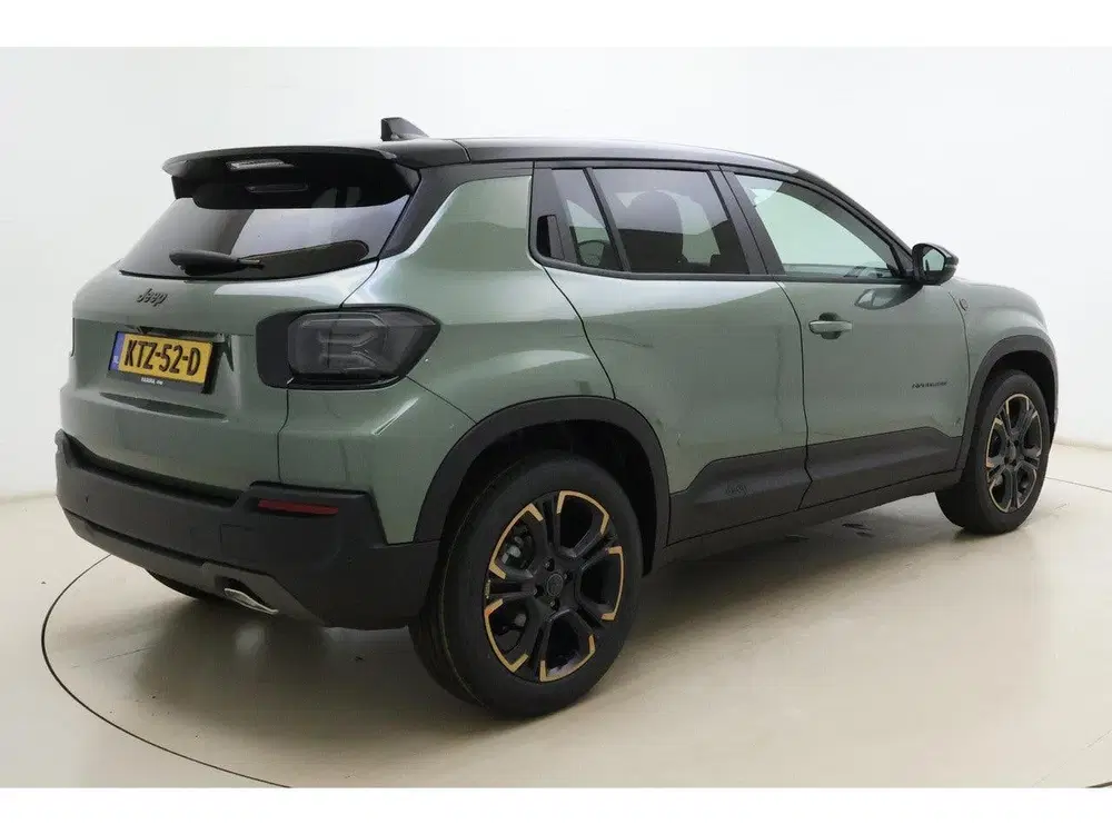 Jeep Avenger e-Hybrid 85th Anniversary uit 2026, foto 2