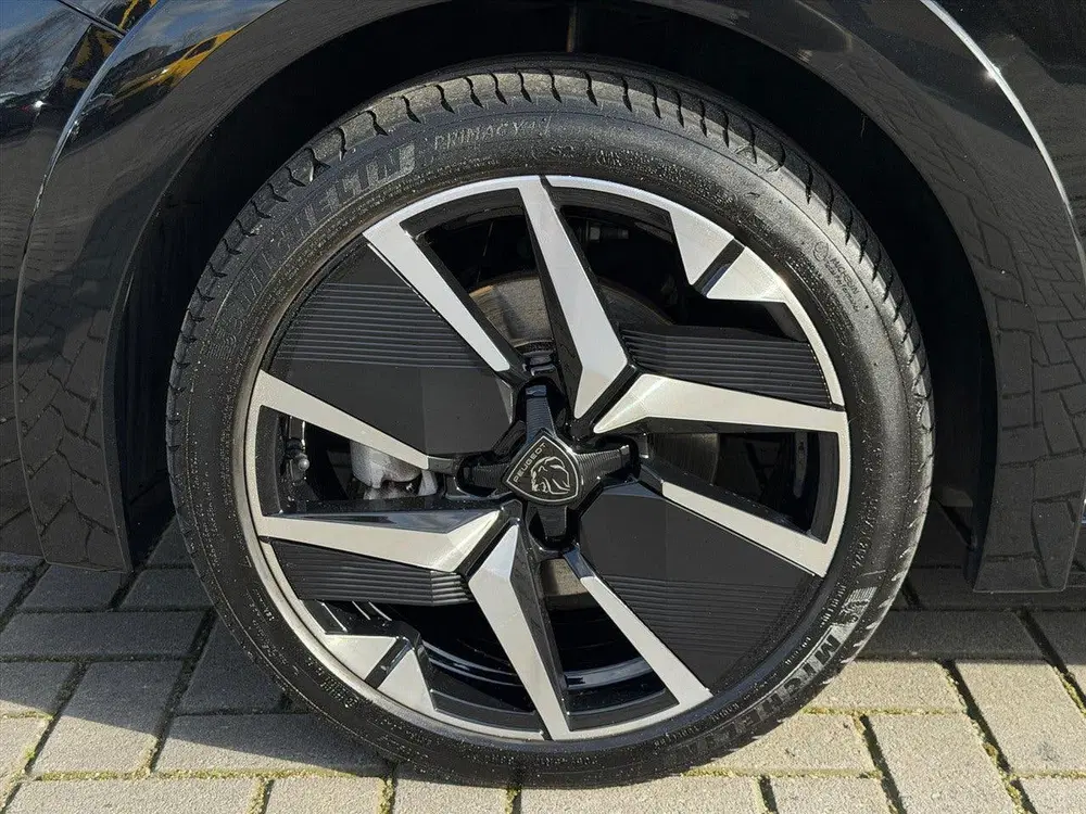Peugeot 208 1.2T 100pk Hybrid Automaat GT uit 2024, foto 8