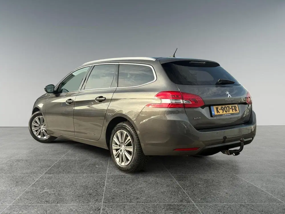 Peugeot 308 SW Allure 1.2 Turbo 130pk uit 2020, foto 3