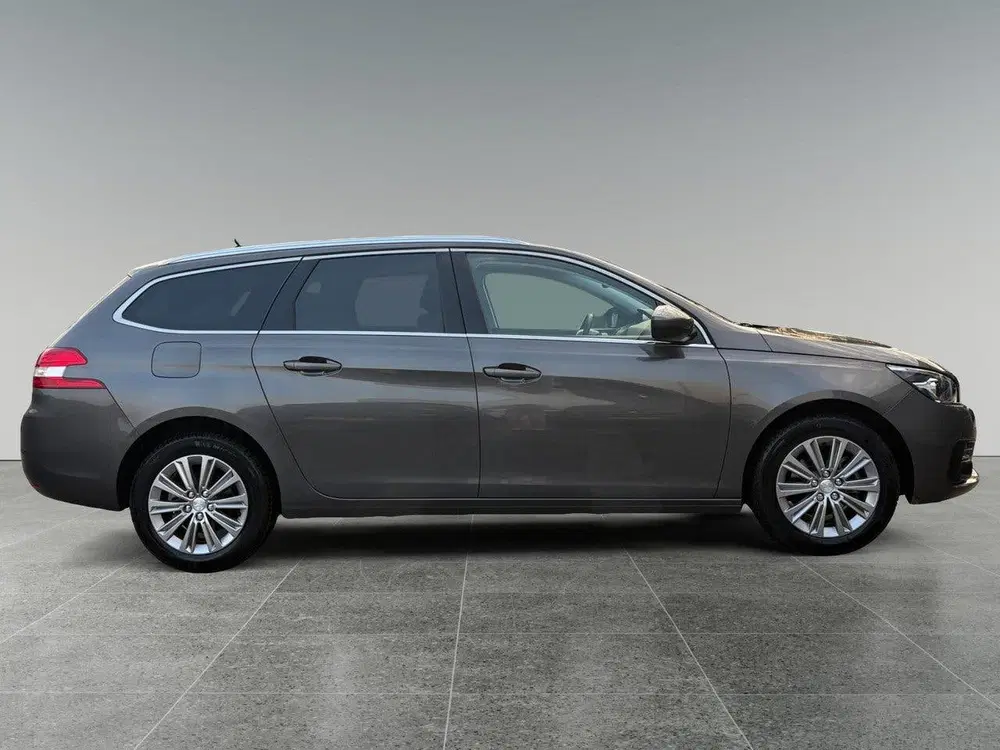 Peugeot 308 SW Allure 1.2 Turbo 130pk uit 2020, foto 6