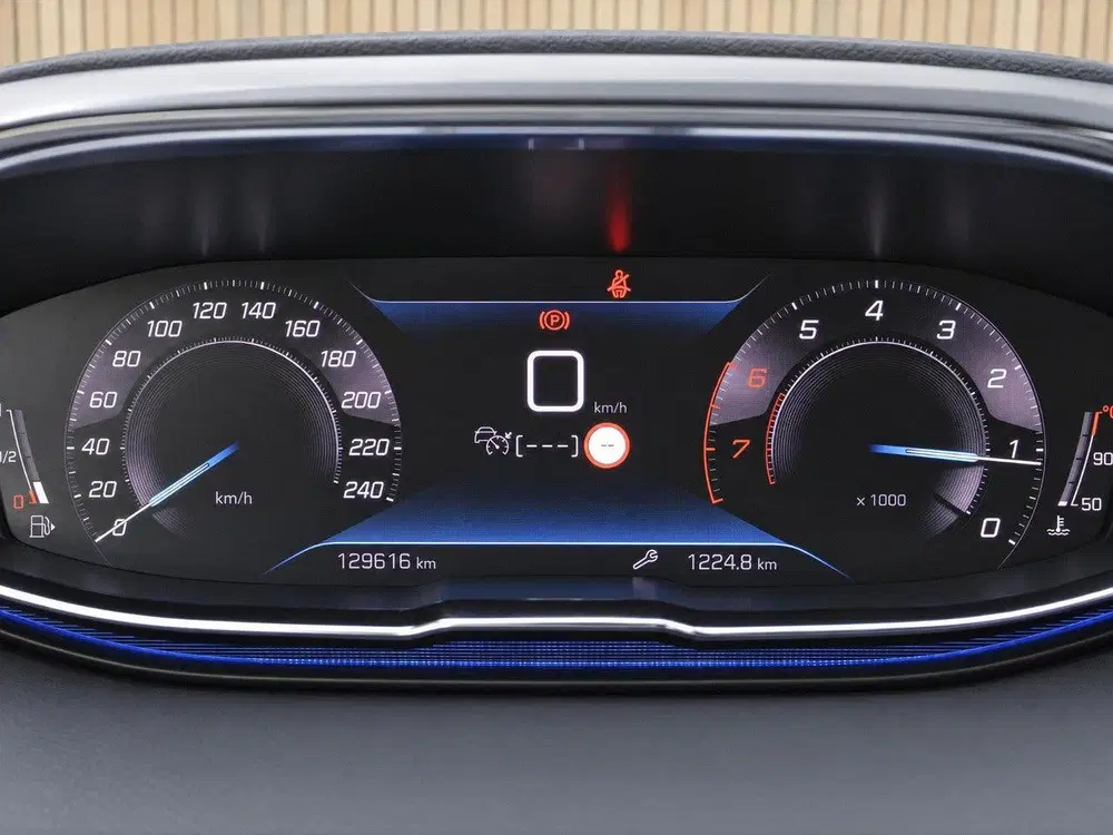 Peugeot 5008 1.2 PureTech GT uit 2021, foto 15