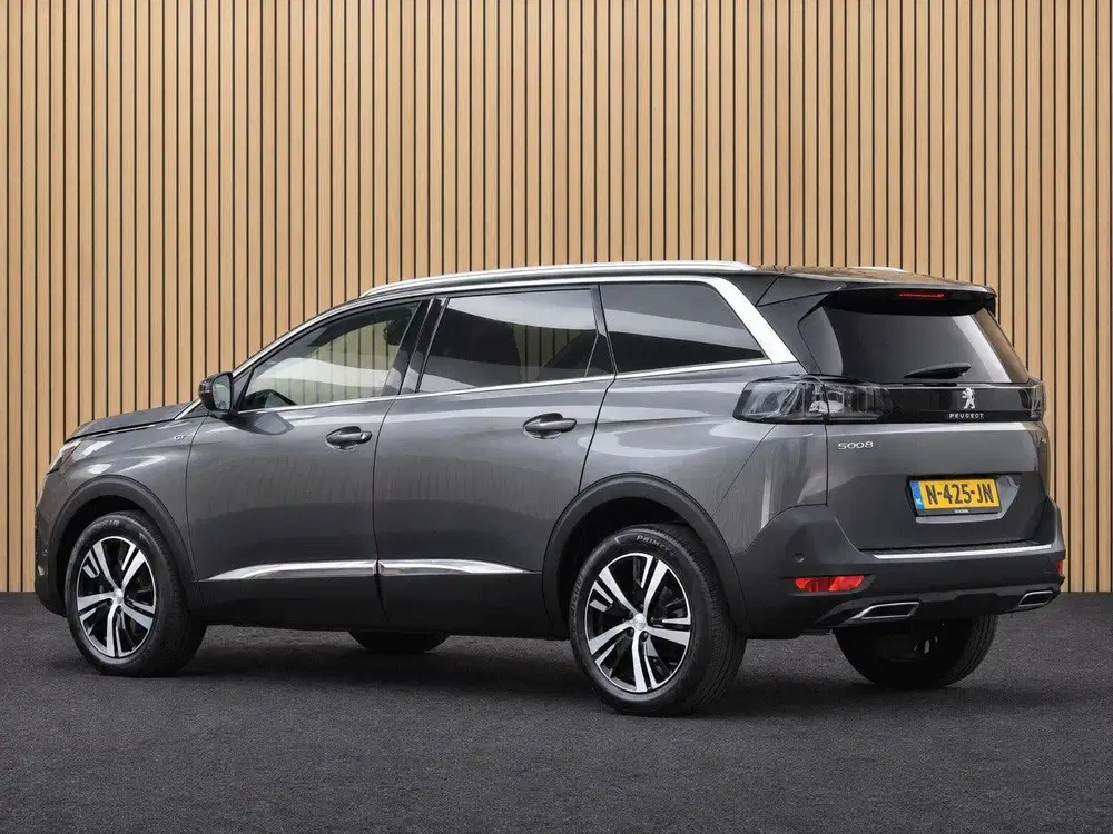 Peugeot 5008 1.2 PureTech GT uit 2021, foto 2