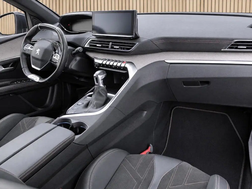 Peugeot 5008 1.2 PureTech GT uit 2021, foto 3