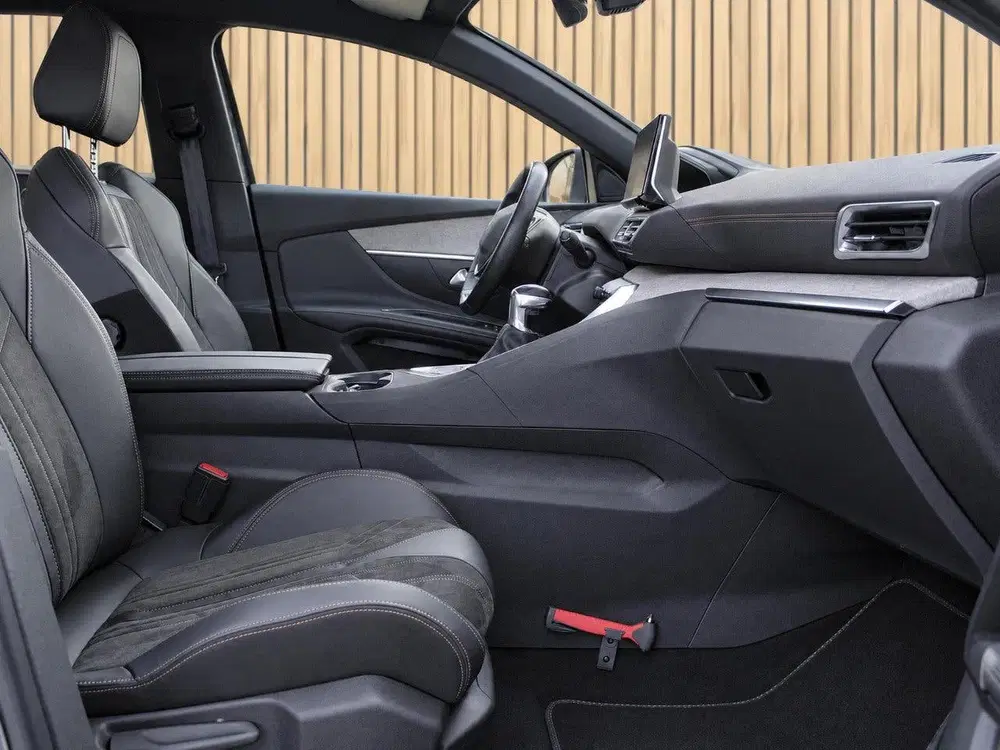 Peugeot 5008 1.2 PureTech GT uit 2021, foto 7