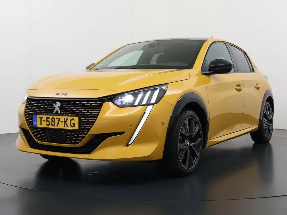Peugeot 208 GT 136pk 50 kWh uit 2023