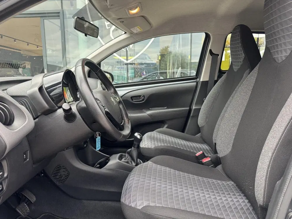 Peugeot 108 5-deurs Active 1.0 e-VTi 72pk uit 2021, foto 14