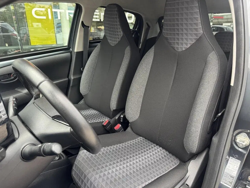 Peugeot 108 5-deurs Active 1.0 e-VTi 72pk uit 2021, foto 15