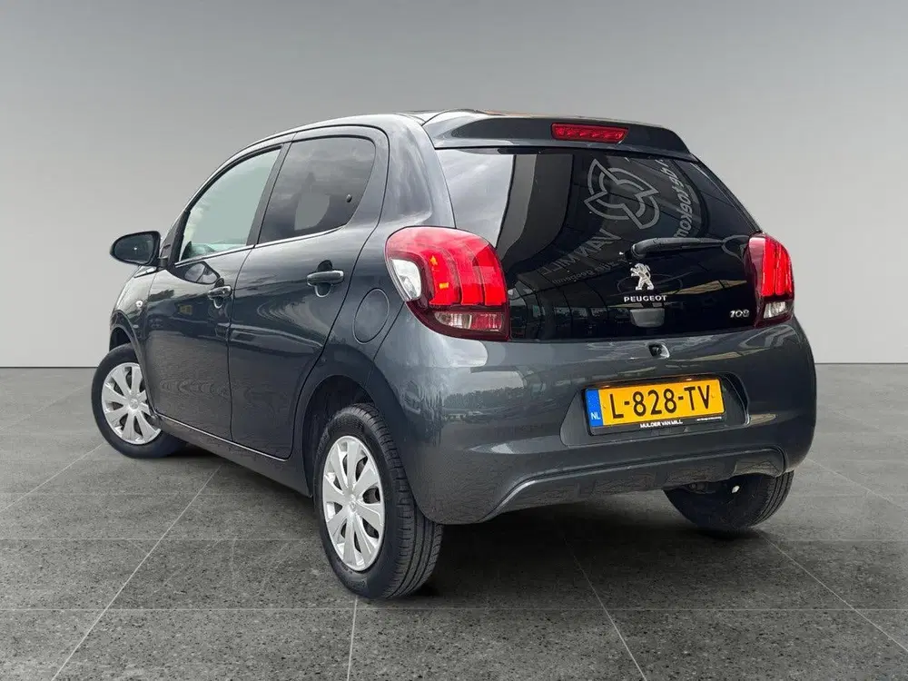 Peugeot 108 5-deurs Active 1.0 e-VTi 72pk uit 2021, foto 3