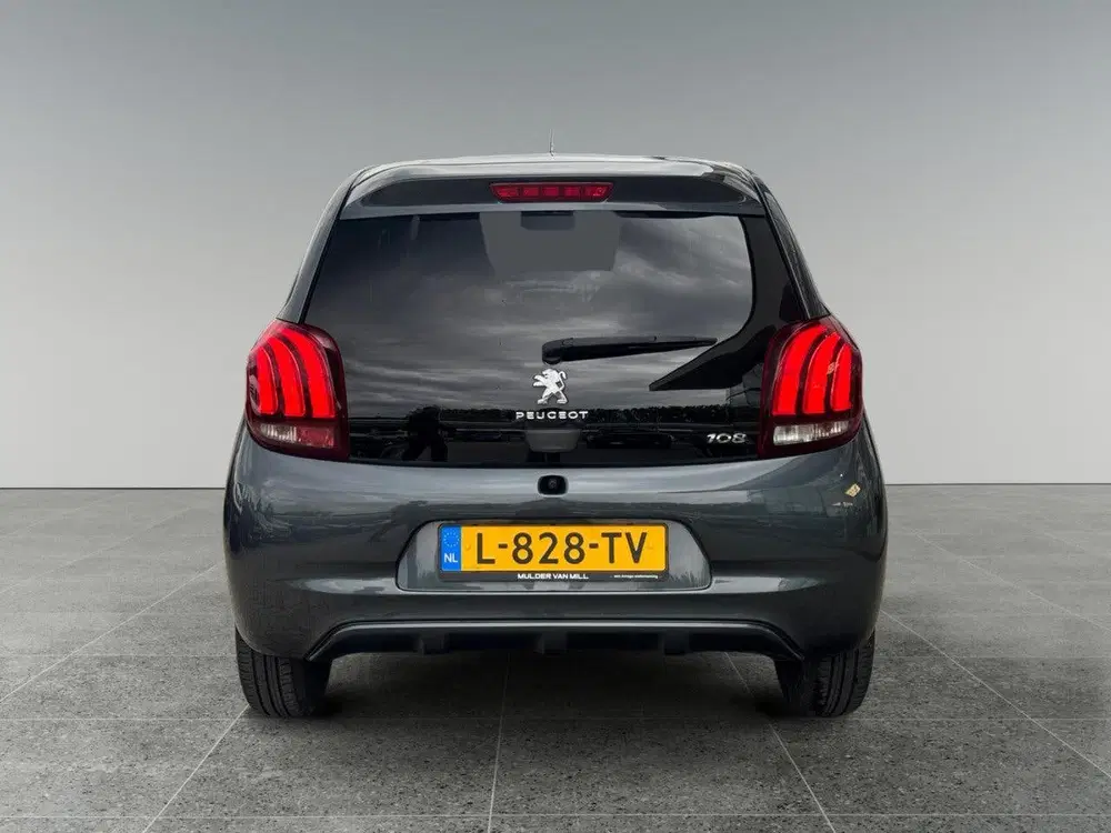 Peugeot 108 5-deurs Active 1.0 e-VTi 72pk uit 2021, foto 4
