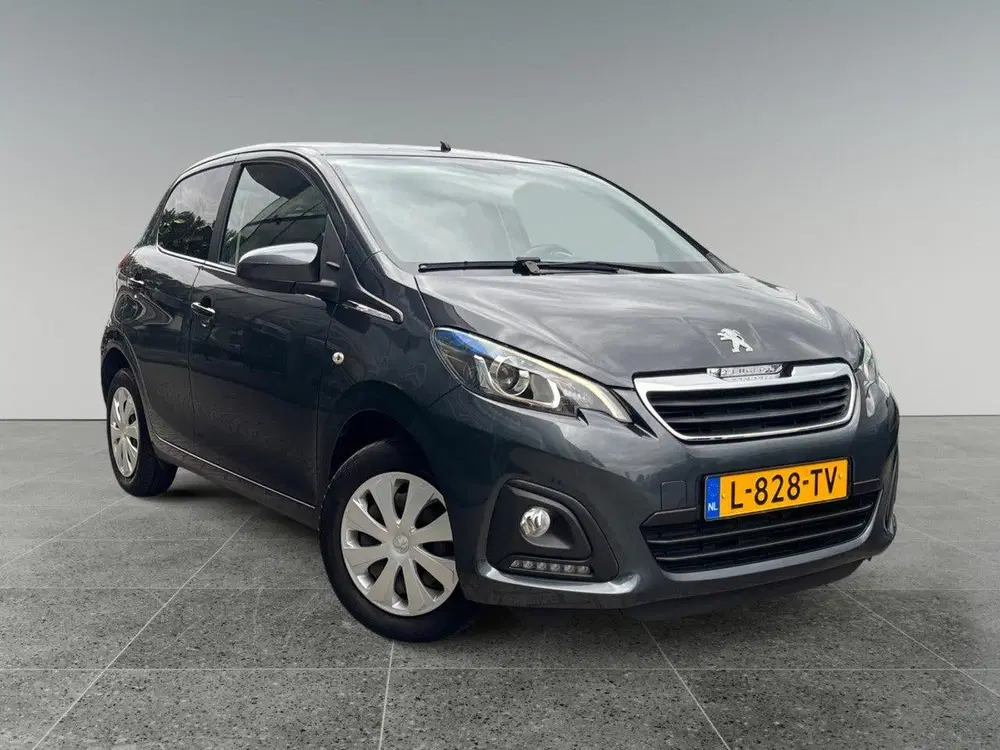 Peugeot 108 5-deurs Active 1.0 e-VTi 72pk uit 2021, foto 7
