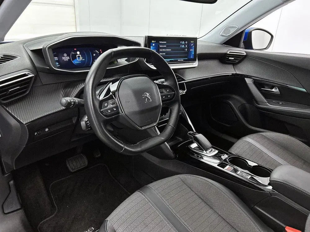 Peugeot 2008 EV Allure 50 kWh uit 2021, foto 11