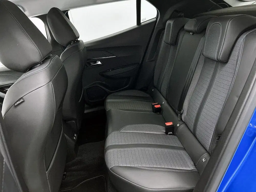 Peugeot 2008 EV Allure 50 kWh uit 2021, foto 14