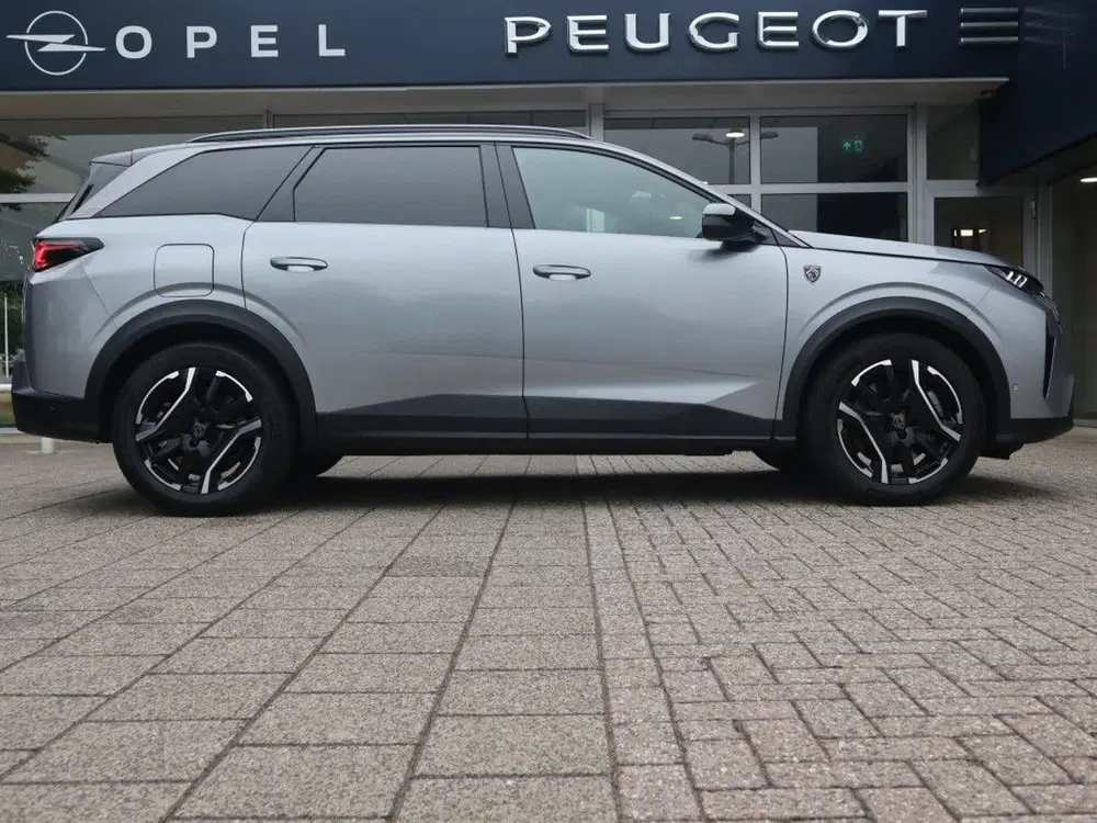 Peugeot 5008 GT Plug-in Hybride 225PK e-DCS7 Automaat 7 uit 2025, foto 3