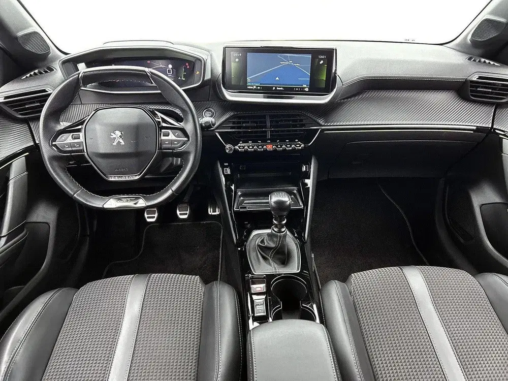 Peugeot 208 1.2 GT uit 2021, foto 12
