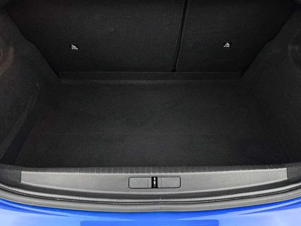 Peugeot 208 1.2 GT uit 2021, foto 15