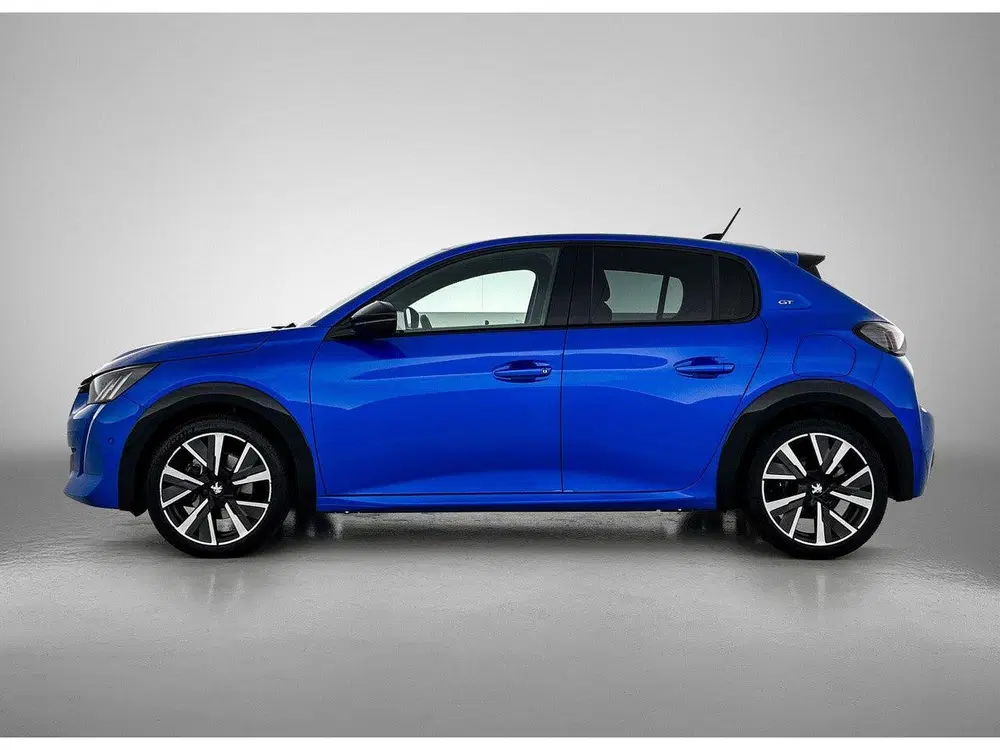 Peugeot 208 1.2 GT uit 2021, foto 2