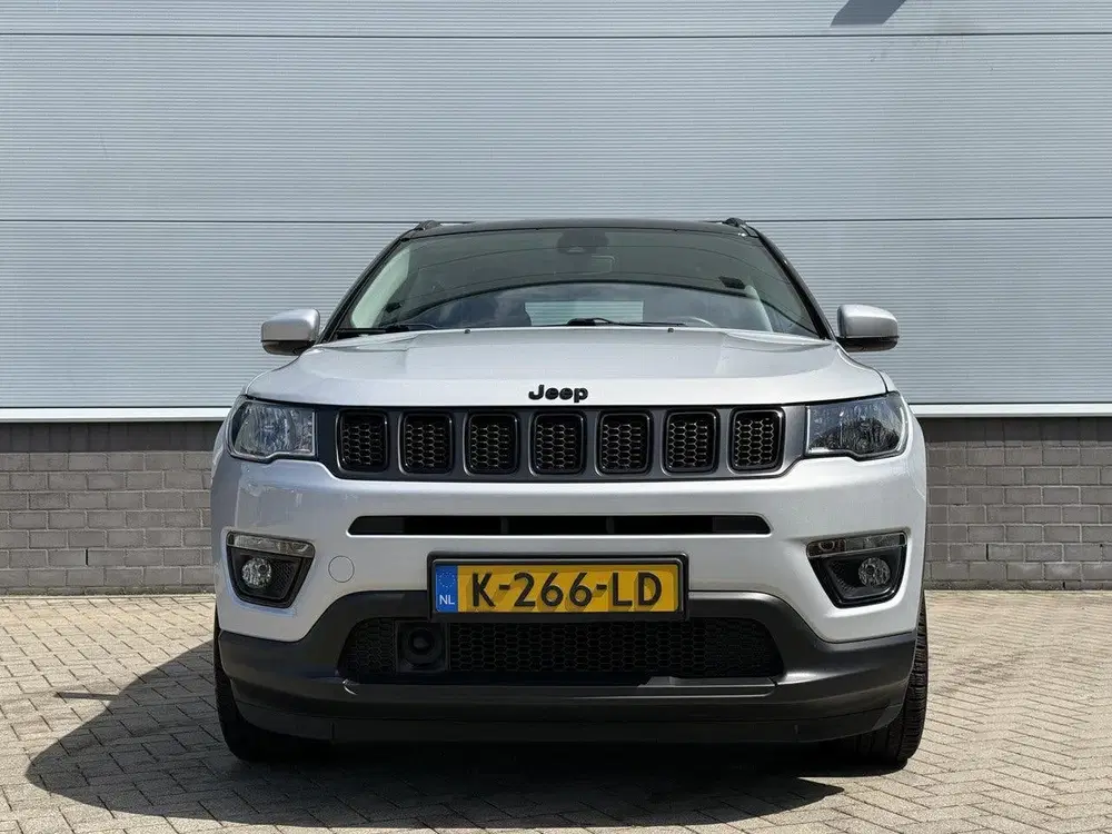 Jeep Compass 1.3T Night Eagle Liberty Edition uit 2021, foto 2