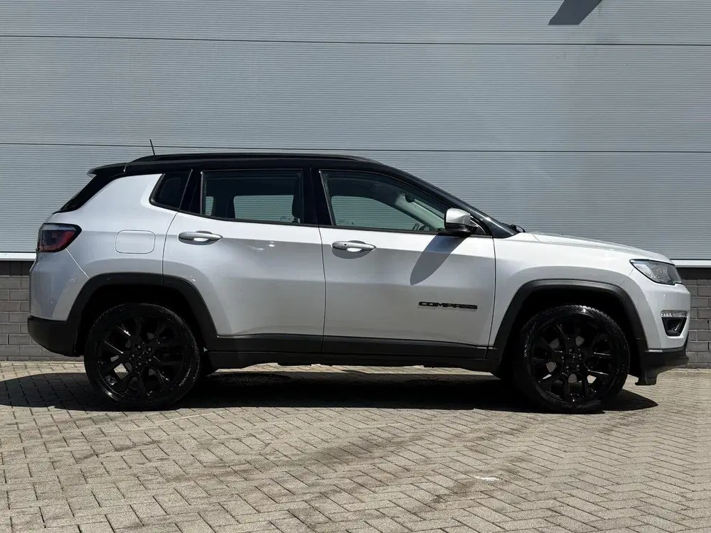 Jeep Compass 1.3T Night Eagle Liberty Edition uit 2021, foto 4