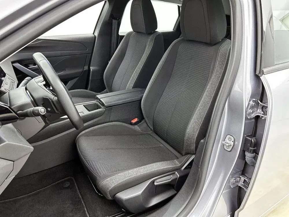 Peugeot 308 SW Active Pack Business 1.6 Plug-in Hybrid uit 2023, foto 11