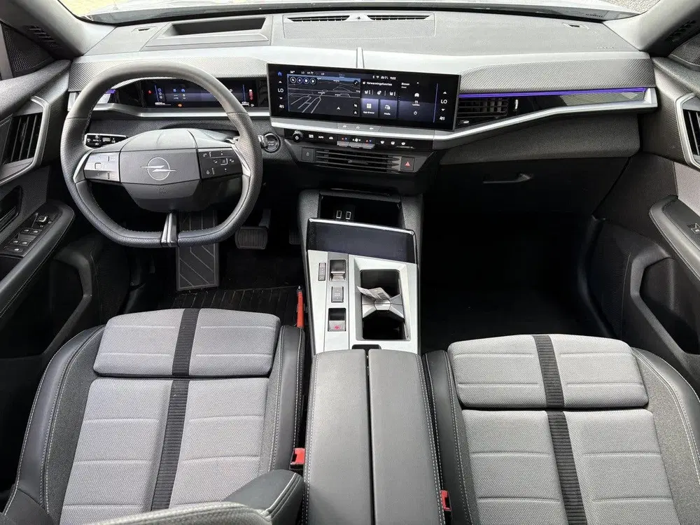 Opel Grandland 1.2 Turbo Hybrid GS uit 2025, foto 12