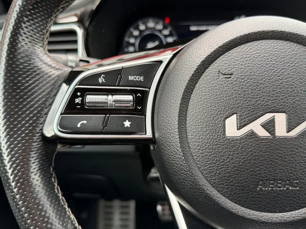 Kia Ceed T-GDI GT LINE. NAVI CAMERA AIRCO CRUISE LM uit 2022, foto 13