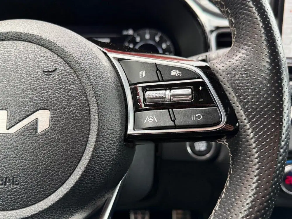 Kia Ceed T-GDI GT LINE. NAVI CAMERA AIRCO CRUISE LM uit 2022, foto 14