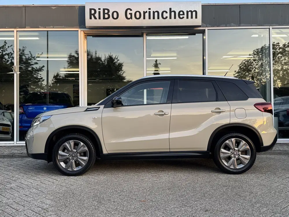 Suzuki Vitara 1.4 Boosterjet Select Smart Hybrid * Achte uit 2025, foto 2