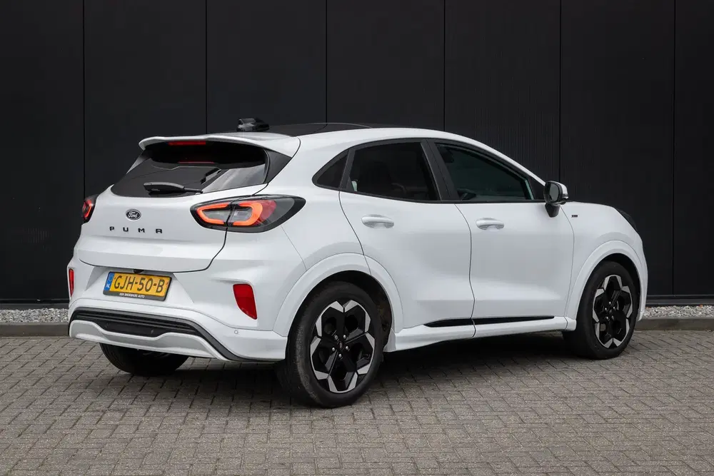 Ford Puma 1.0 EcoBoost Hybrid ST-Line X uit 2024, foto 2