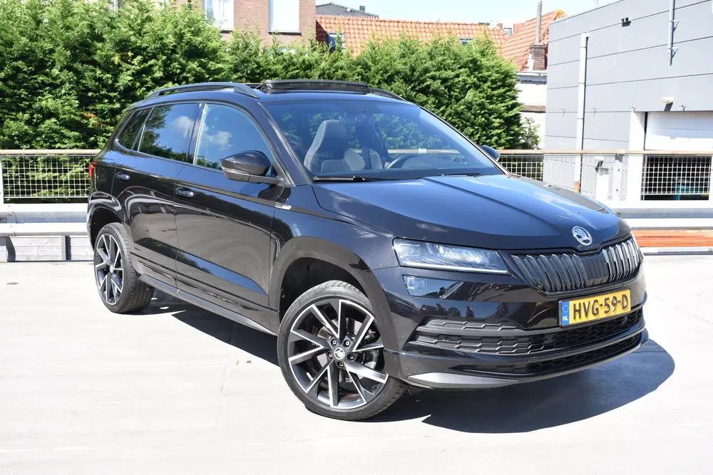 Skoda Karoq 1.5TSi ACT 150PK DSG Sportline Business uit 2022, foto 2