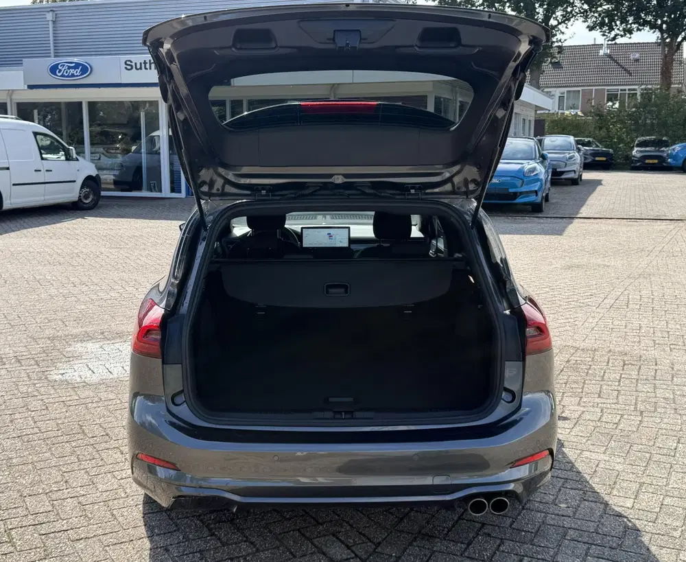 Ford Focus 1.0 EcoBoost Hybrid ST Line uit 2024, foto 6