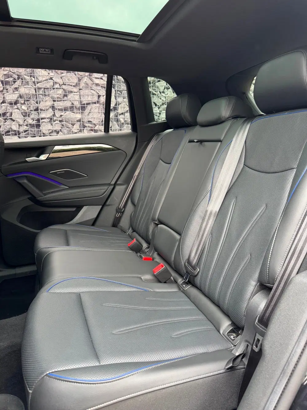 Volkswagen Tiguan 1.5 eTSI R-Line Pano Leder H uit 2024, foto 15