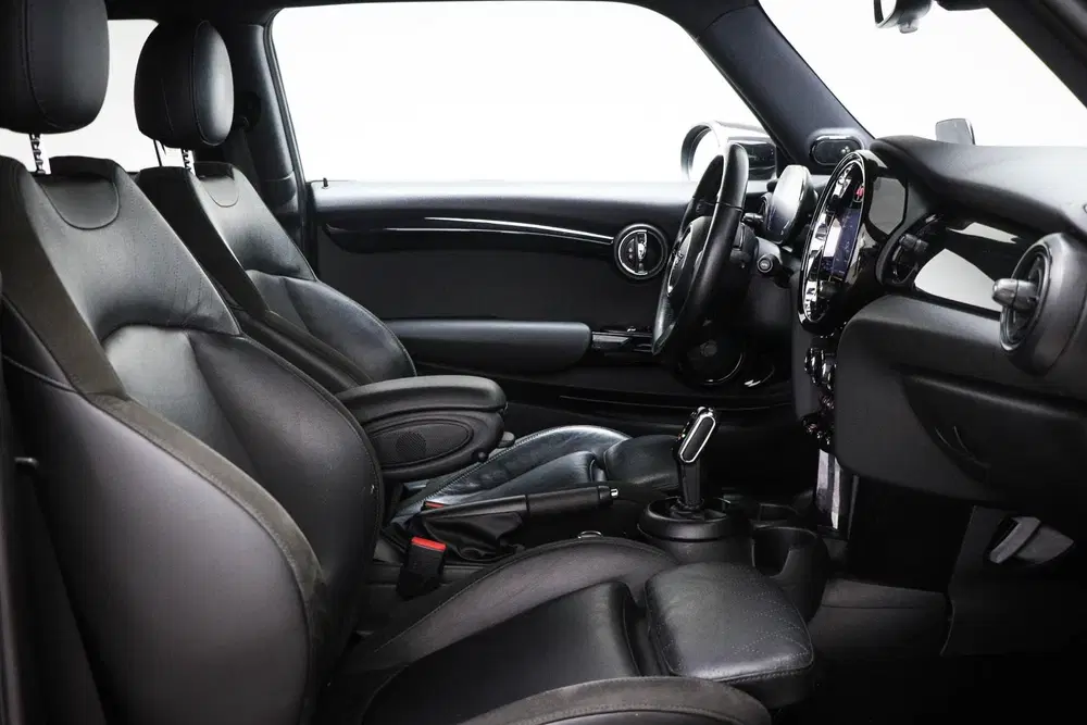 Mini John Cooper Works 1.5 One John Cooper Works uit 2021, foto 4
